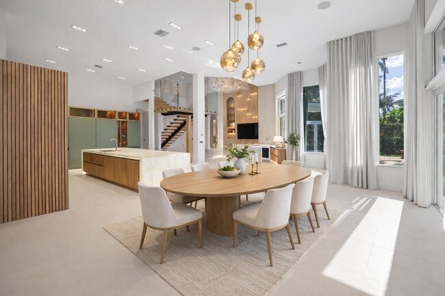 Photo - 3201 E Stonebrook Cir