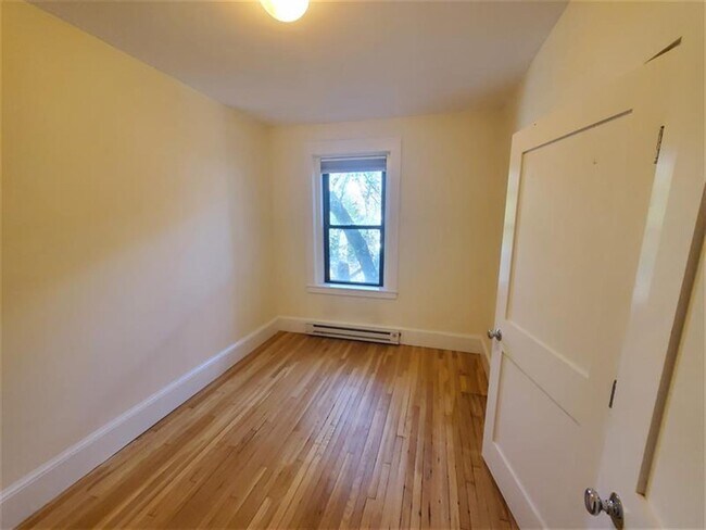 Photo - 931 Massachusetts Ave Unit 5