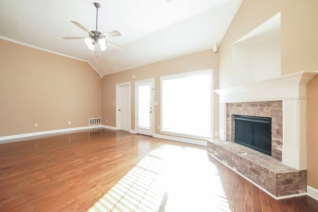Photo - 2733 Graystone Dr