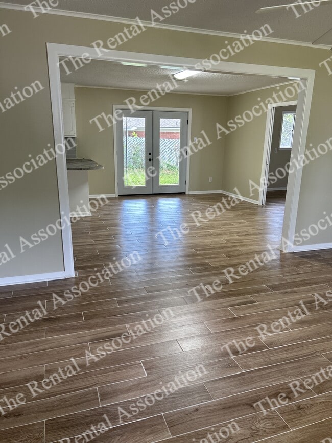 Photo - 1801 Roosevelt Dr