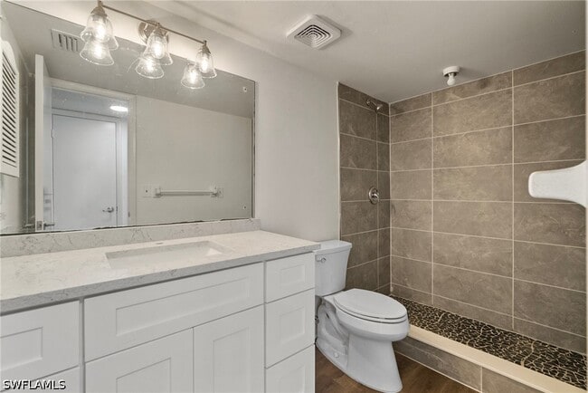 Photo - 1560 Colonial Blvd Unidad 234