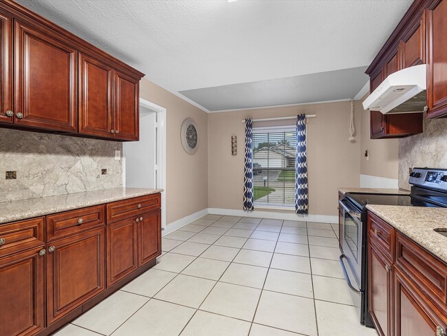 Photo - 3823 Suttonford Dr