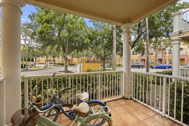 Photo - 2009 Shoma Dr Unit 2009