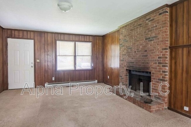 Photo - 107 Vesta Dr