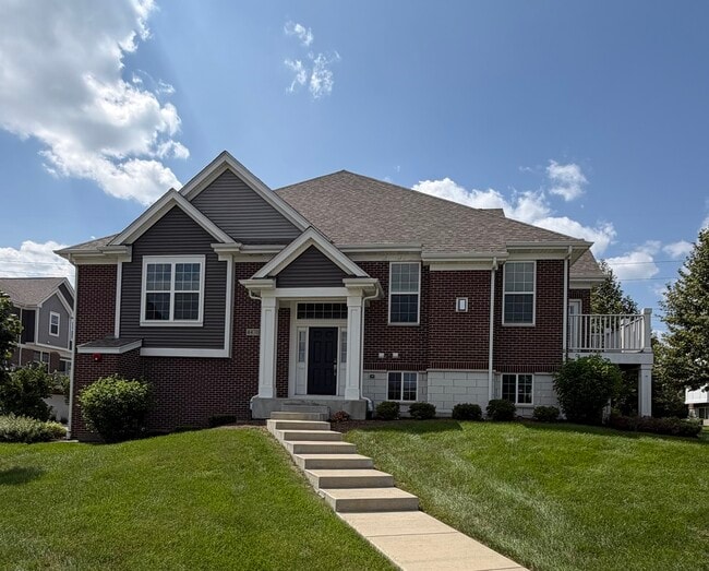 Building Photo - 4470 Monroe Ct