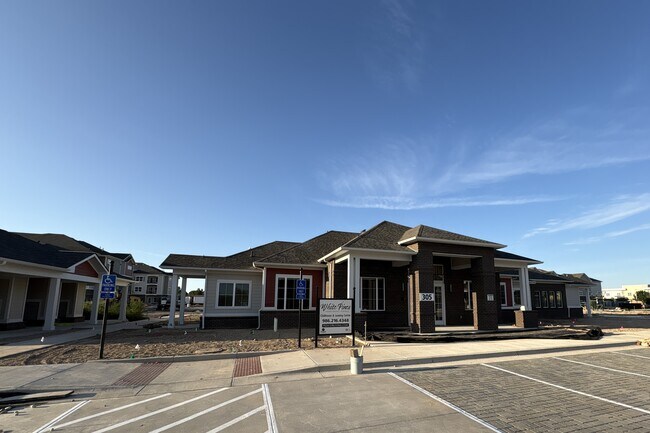 Photo - White Pines Apartments