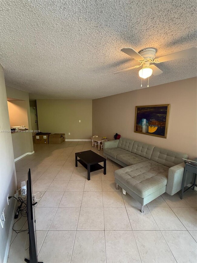 Photo - 7125 NW 186th St Condo Unit B205