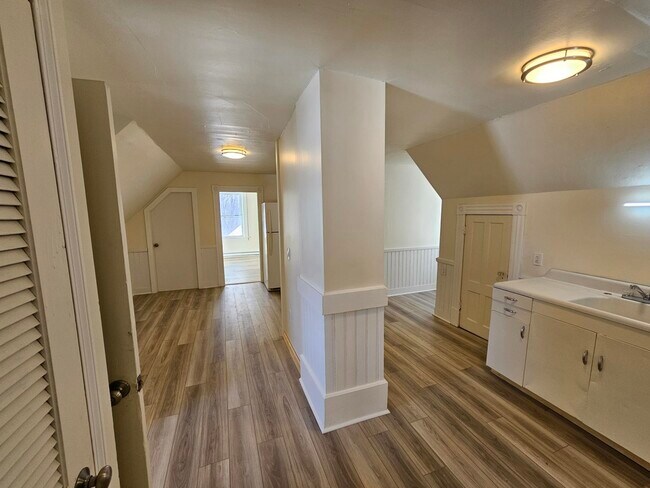 Photo - 227 Rockingham St Unit 3