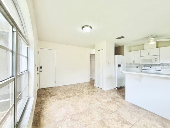 Photo - 1521 13th St W