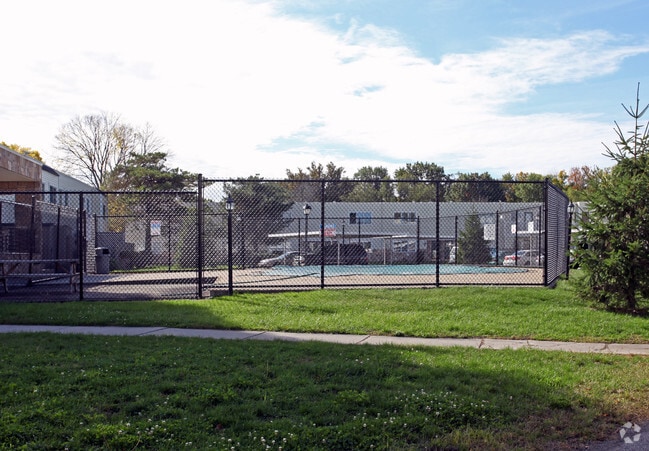 Pista de tenis - Candlelite Apartments