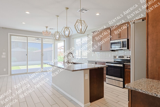Photo - 15713 W Woodlands Ave