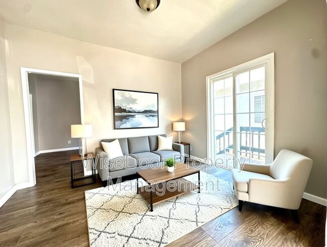 Building Photo - 155 W 43rd St Unit 155 43rd