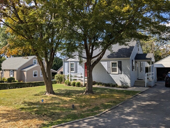 Building Photo - 31 Beechwood Ave Rental