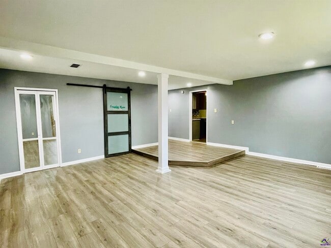 Photo - 107 Evelyn Dr