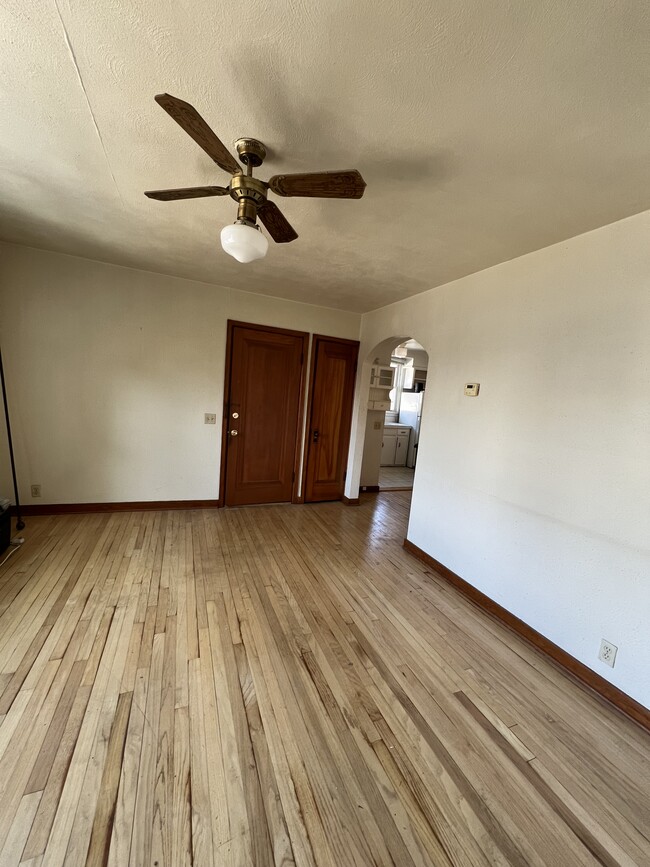 Living room - 2009 Carey Ct Unit 2