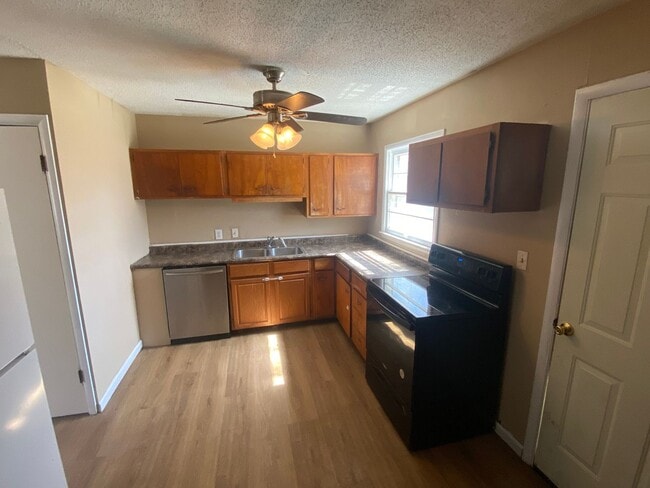 Photo - 1428 W Hamilton St