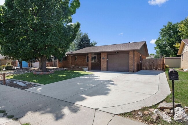 Photo - 4857 N Roosevelt Ave