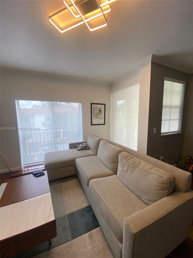 Building Photo - 3165 NE 184th St Unit 6304
