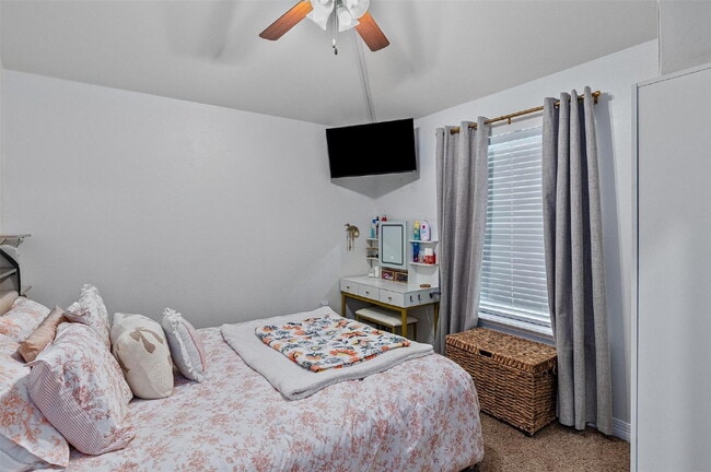 Photo - 2324 Tallgrass Cir