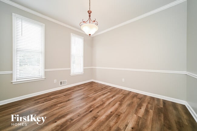 Photo - 110 Westbrook Way