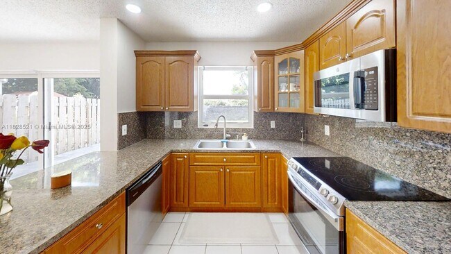 Photo - 8422 SW 44th Pl Townhome
