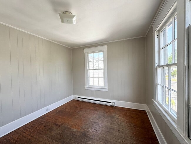 Photo - 207 E Burgess St Unit B