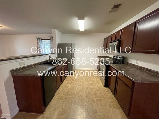 Photo - 177 Sagebrook Dr