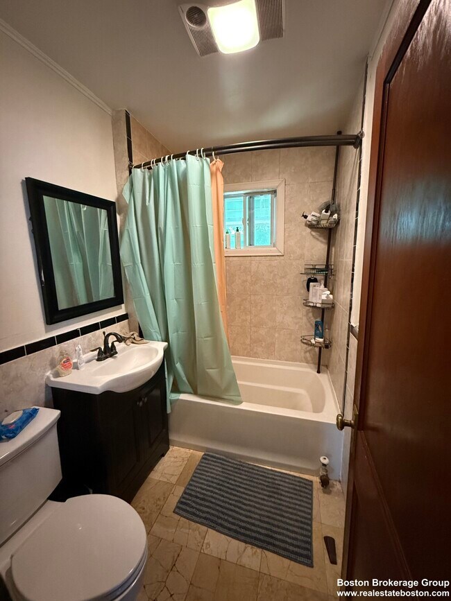 Photo - 68 Belden St Unit #2