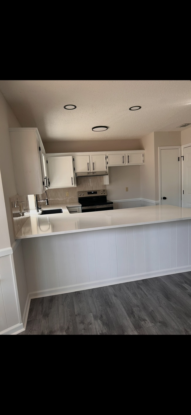 Photo - 8615 Kennesaw Mountain Dr