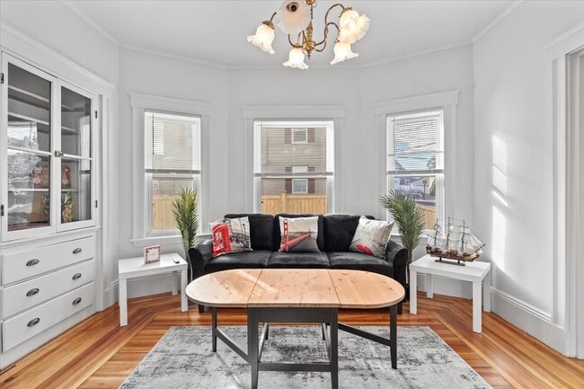 Building Photo - 9 Wilshire St Unit 1