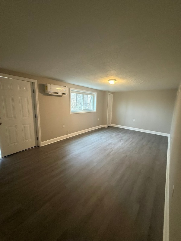 Photo - 1300-1330 Windsor Avenue - 1304B