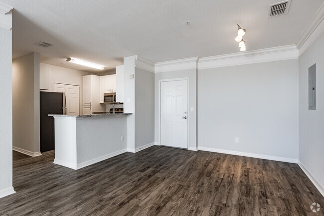 3 BR, 2 BA - 1,296SF