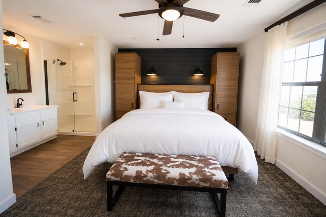 Hill Country Resort and Luxury Apartments