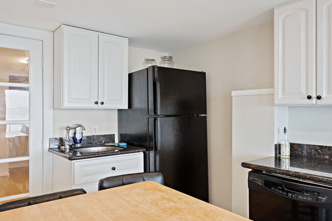 Photo - 4703 Beach Dr SW