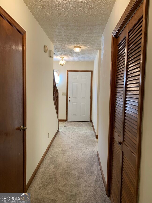 Photo - 1103 Booth Ct SW