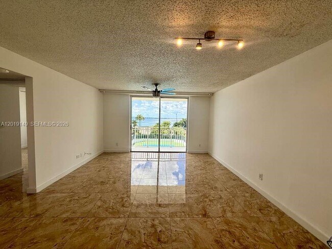 Photo - 770 Claughton Island Dr Unit 706