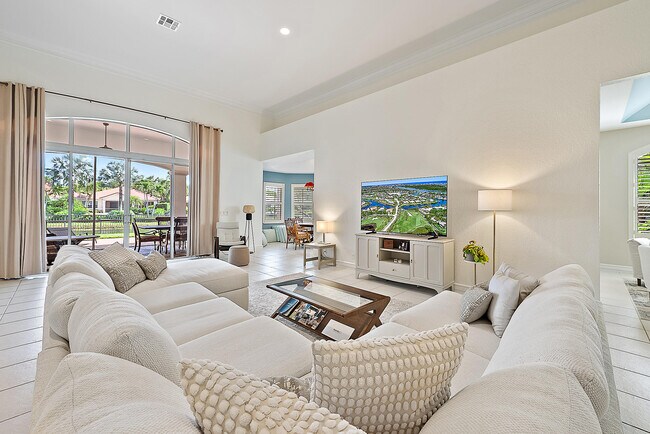 Photo - 167 N Village Way