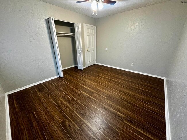 Photo - 1710 10th St