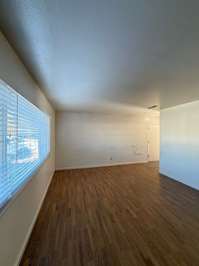 Photo - 707-709 Via Maria Unidad #709