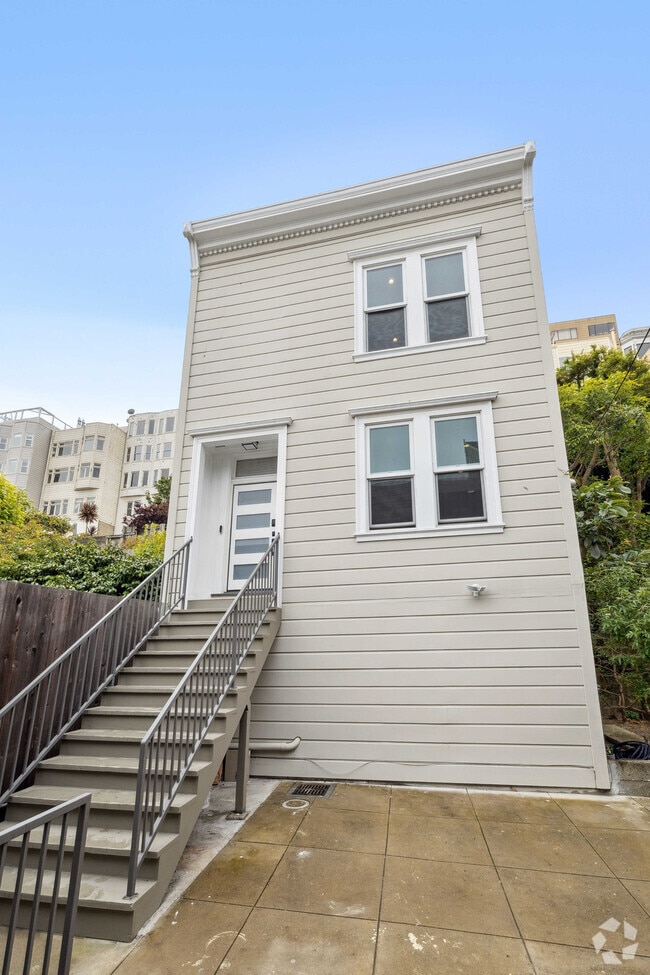 Building Photo - 971 Filbert St Rental