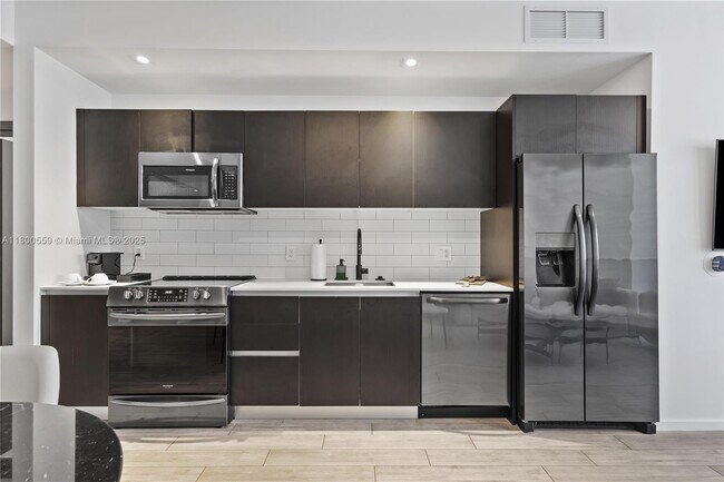 Photo - 398 NE 5th St Unit 1418