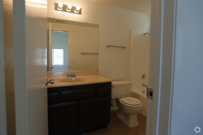 2 BR, 1.5 BA-Master