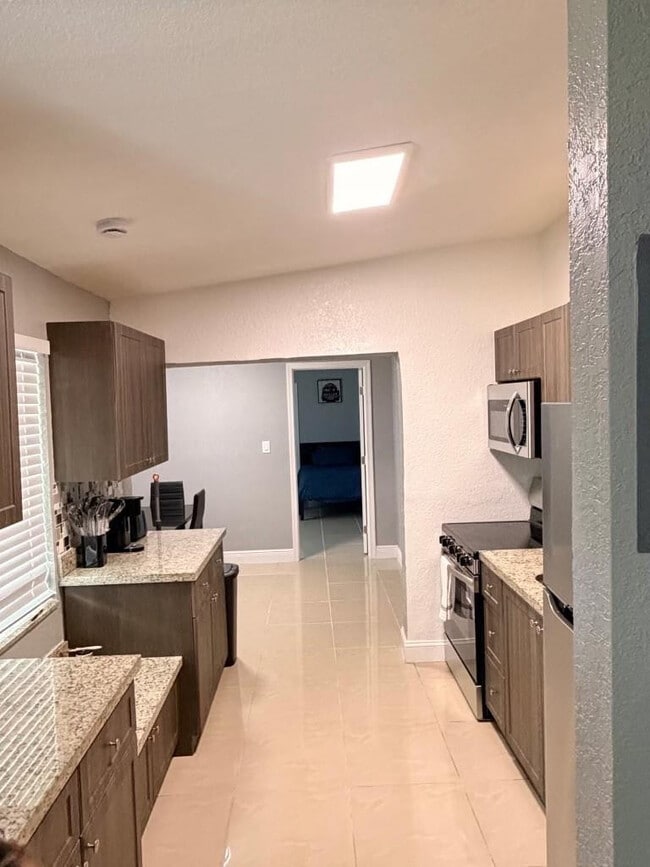 Photo - 1558 NW 5th Ave