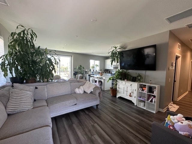 Photo - 563 Sunshow Ct