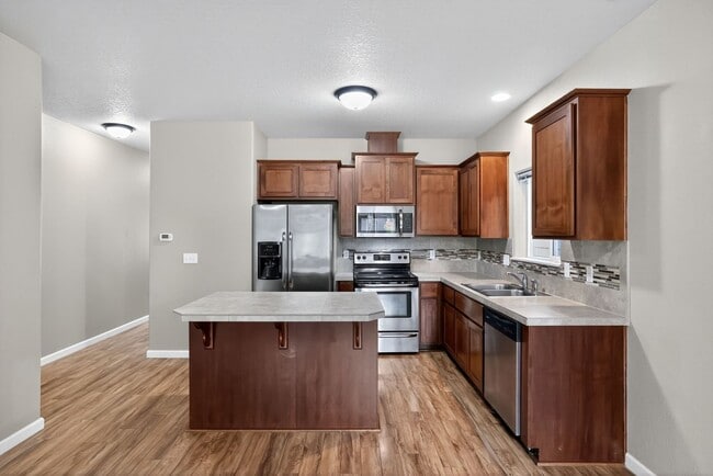 Photo - 2550 Carson Loop