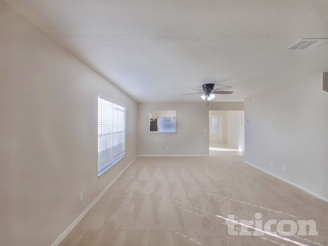 Photo - 7543 Oxford Garden Cir