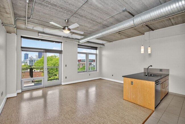 Photo - 309 E 5th St Unit 404