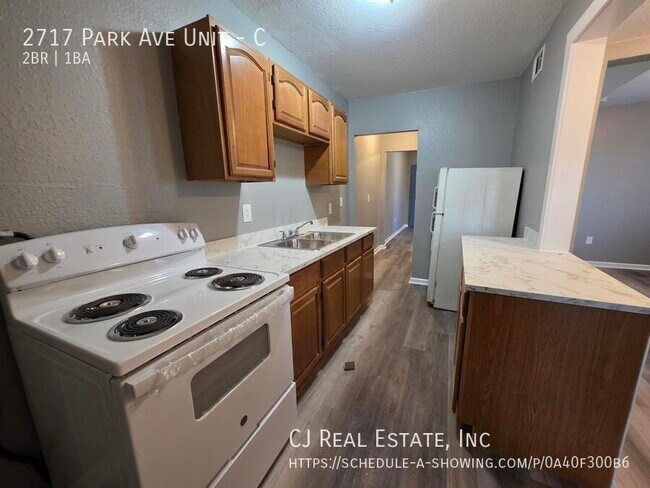 Photo - 2717 Park Ave