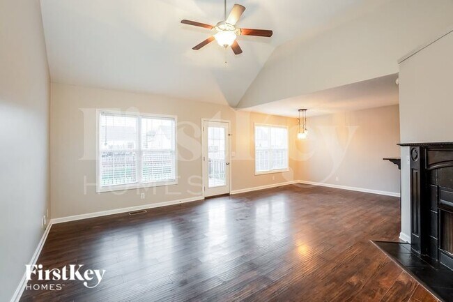 3748 Naples Ct N