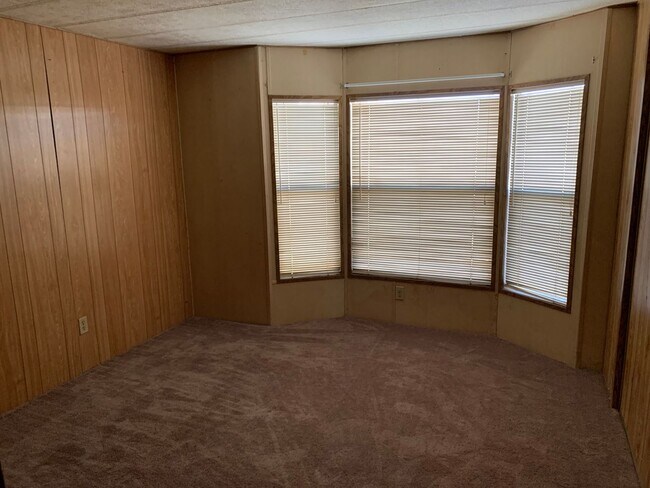 Photo - MOBILE IN FOOTHILLS